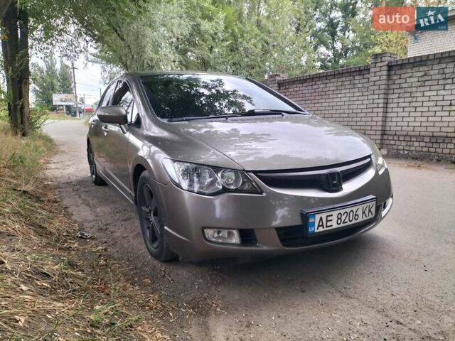 Серый Хонда Цивик, объемом двигателя 1.8 л и пробегом 243 тыс. км за 6600 $, фото 8 на Automoto.ua