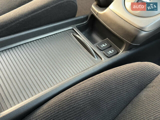 Серый Хонда Цивик, объемом двигателя 1.8 л и пробегом 176 тыс. км за 7999 $, фото 53 на Automoto.ua