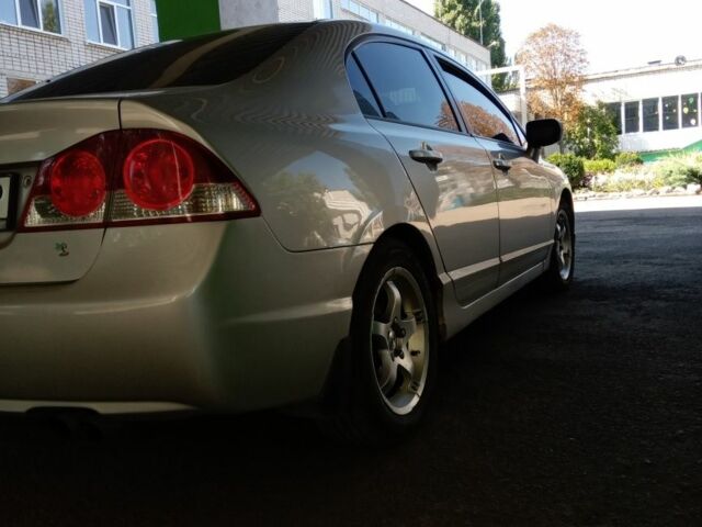 Серый Хонда Цивик, объемом двигателя 0 л и пробегом 215 тыс. км за 6300 $, фото 4 на Automoto.ua