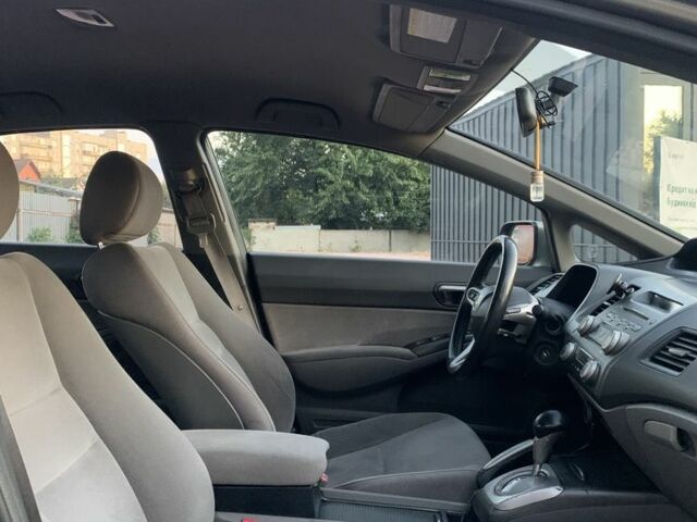 Серый Хонда Цивик, объемом двигателя 1.3 л и пробегом 255 тыс. км за 4100 $, фото 11 на Automoto.ua