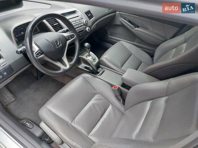Серый Хонда Цивик, объемом двигателя 1.3 л и пробегом 170 тыс. км за 7000 $, фото 35 на Automoto.ua