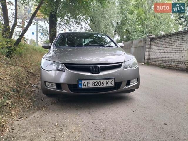 Серый Хонда Цивик, объемом двигателя 1.8 л и пробегом 243 тыс. км за 6600 $, фото 7 на Automoto.ua