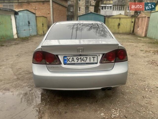 Серый Хонда Цивик, объемом двигателя 1.8 л и пробегом 250 тыс. км за 4800 $, фото 11 на Automoto.ua