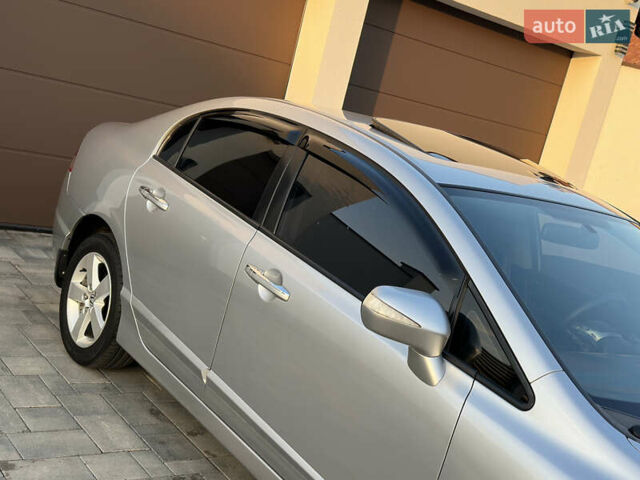 Серый Хонда Цивик, объемом двигателя 1.8 л и пробегом 176 тыс. км за 7999 $, фото 25 на Automoto.ua