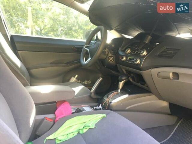 Серый Хонда Цивик, объемом двигателя 1.8 л и пробегом 218 тыс. км за 7100 $, фото 5 на Automoto.ua