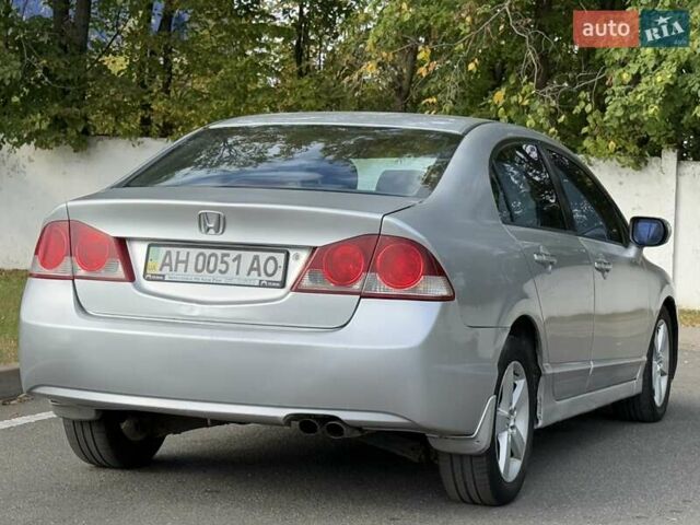Серый Хонда Цивик, объемом двигателя 1.8 л и пробегом 378 тыс. км за 4900 $, фото 25 на Automoto.ua
