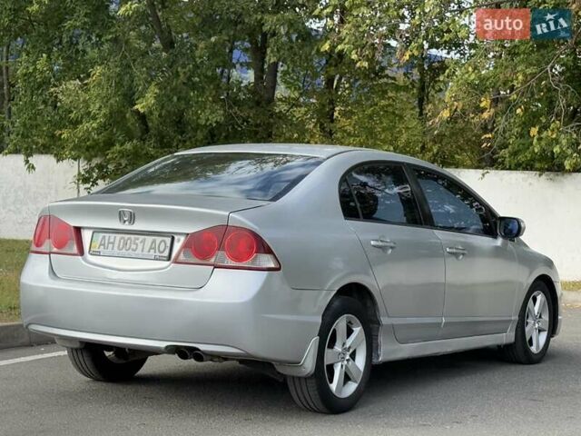Серый Хонда Цивик, объемом двигателя 1.8 л и пробегом 378 тыс. км за 4900 $, фото 28 на Automoto.ua