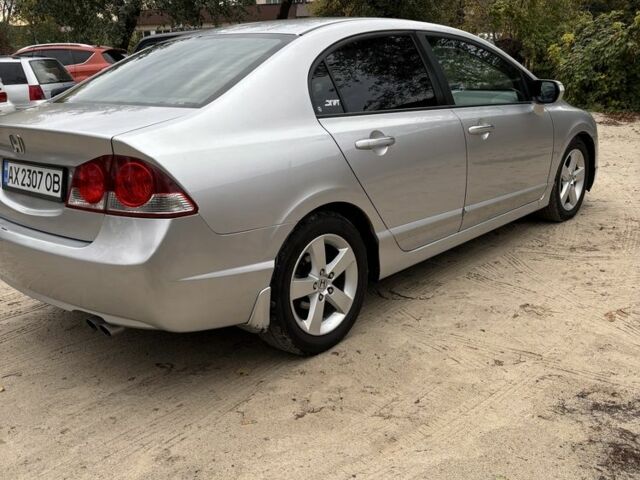 Серый Хонда Цивик, объемом двигателя 1.8 л и пробегом 346 тыс. км за 5500 $, фото 1 на Automoto.ua