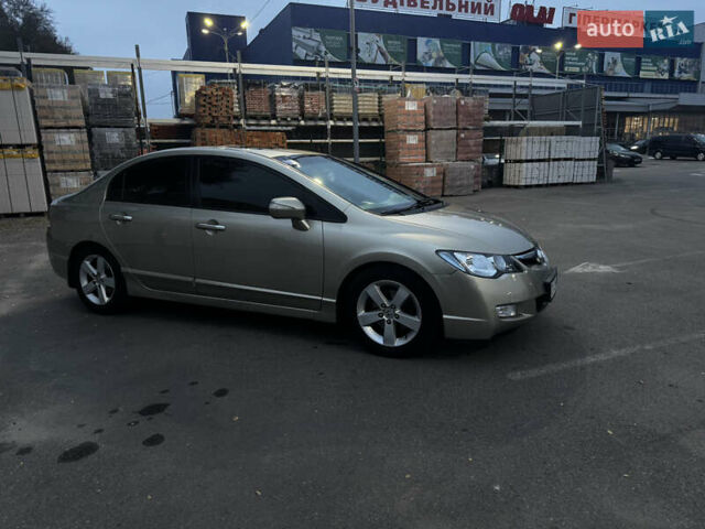 Серый Хонда Цивик, объемом двигателя 1.8 л и пробегом 207 тыс. км за 8150 $, фото 7 на Automoto.ua