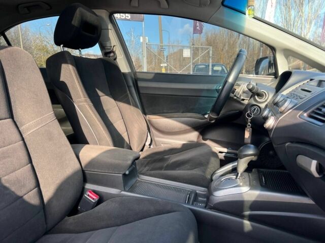 Серый Хонда Цивик, объемом двигателя 1.8 л и пробегом 339 тыс. км за 6400 $, фото 16 на Automoto.ua