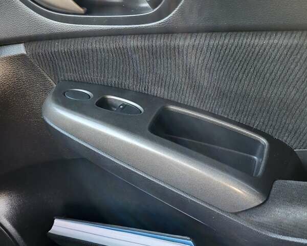 Сірий Хонда Сівік, об'ємом двигуна 1.8 л та пробігом 220 тис. км за 6900 $, фото 13 на Automoto.ua