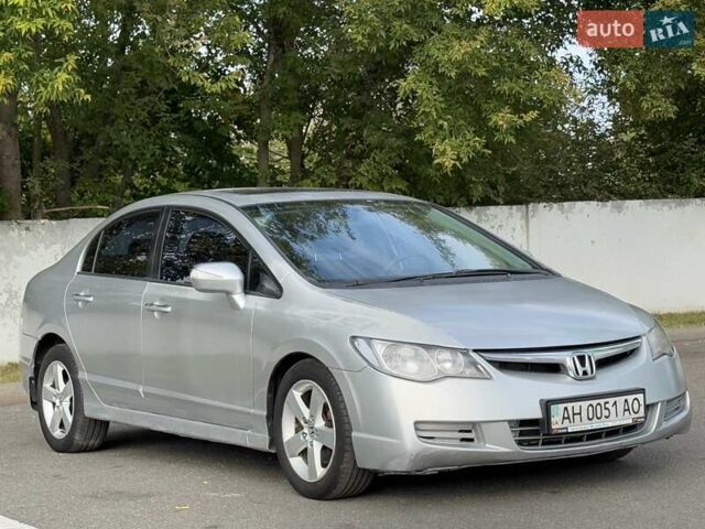 Серый Хонда Цивик, объемом двигателя 1.8 л и пробегом 378 тыс. км за 4900 $, фото 14 на Automoto.ua