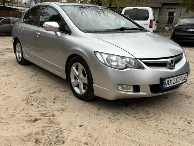 Серый Хонда Цивик, объемом двигателя 1.8 л и пробегом 346 тыс. км за 5500 $, фото 2 на Automoto.ua