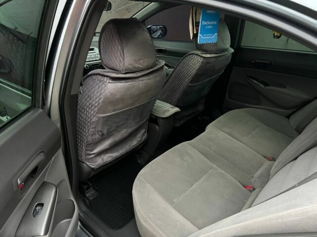 Серый Хонда Цивик, объемом двигателя 1.8 л и пробегом 267 тыс. км за 5700 $, фото 11 на Automoto.ua