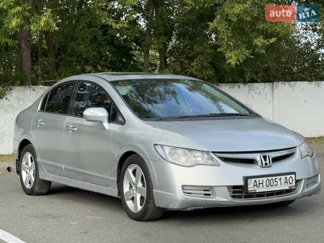 Серый Хонда Цивик, объемом двигателя 1.8 л и пробегом 378 тыс. км за 4900 $, фото 13 на Automoto.ua