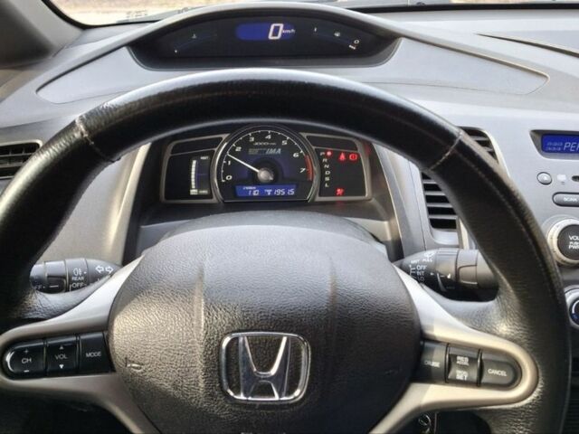 Сірий Хонда Сівік, об'ємом двигуна 1.3 л та пробігом 260 тис. км за 4150 $, фото 8 на Automoto.ua