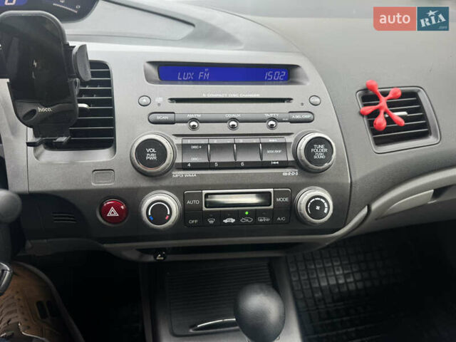 Серый Хонда Цивик, объемом двигателя 1.34 л и пробегом 224 тыс. км за 6200 $, фото 9 на Automoto.ua