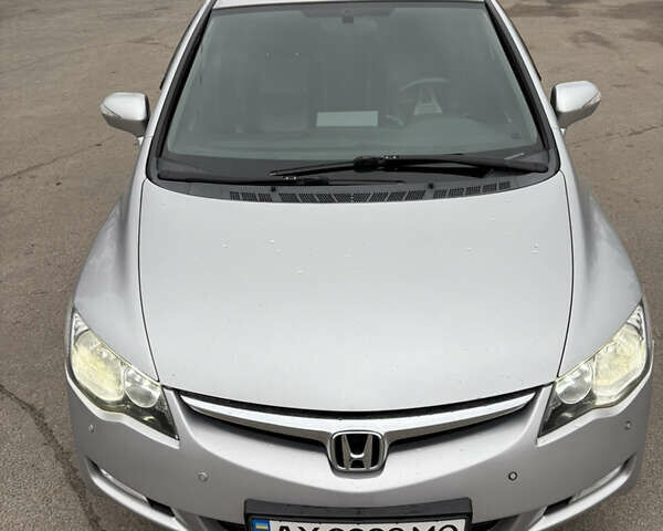 Серый Хонда Цивик, объемом двигателя 1.8 л и пробегом 230 тыс. км за 6300 $, фото 6 на Automoto.ua