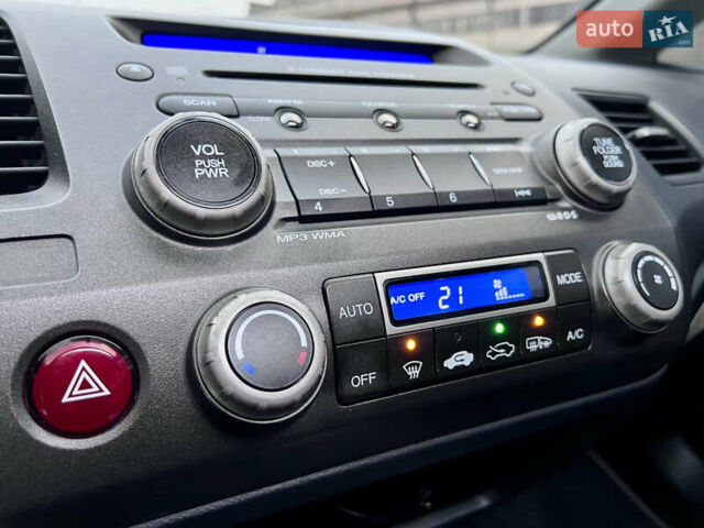 Серый Хонда Цивик, объемом двигателя 1.8 л и пробегом 168 тыс. км за 7650 $, фото 25 на Automoto.ua