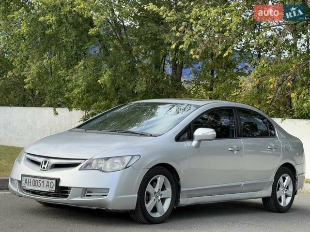 Серый Хонда Цивик, объемом двигателя 1.8 л и пробегом 378 тыс. км за 4900 $, фото 7 на Automoto.ua