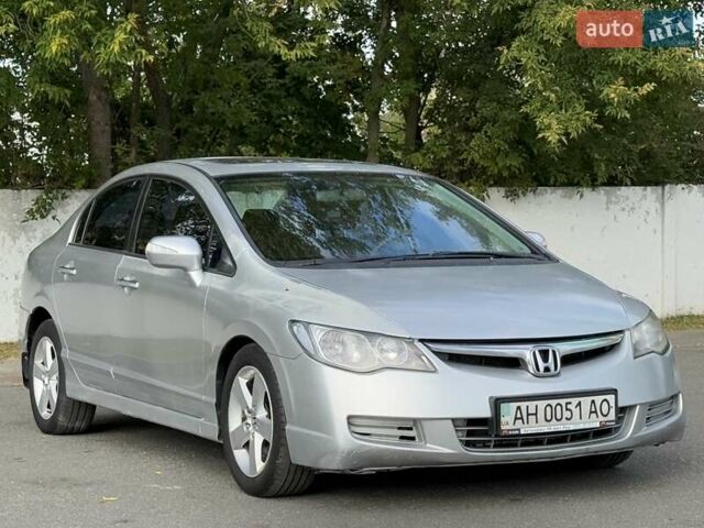 Серый Хонда Цивик, объемом двигателя 1.8 л и пробегом 378 тыс. км за 4900 $, фото 12 на Automoto.ua