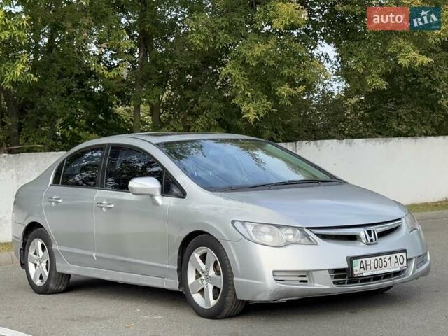 Серый Хонда Цивик, объемом двигателя 1.8 л и пробегом 378 тыс. км за 4900 $, фото 15 на Automoto.ua