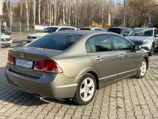 Серый Хонда Цивик, объемом двигателя 1.8 л и пробегом 339 тыс. км за 6400 $, фото 6 на Automoto.ua