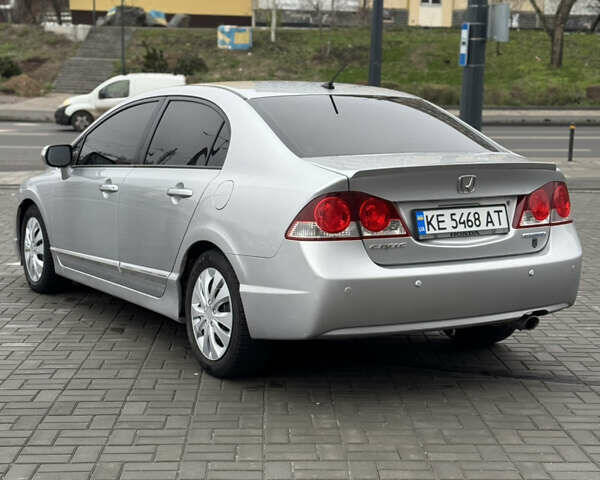 Серый Хонда Цивик, объемом двигателя 1.34 л и пробегом 196 тыс. км за 5700 $, фото 4 на Automoto.ua