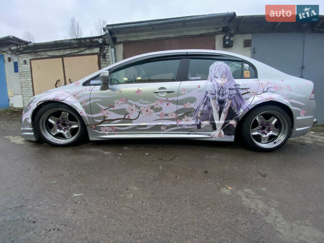 Серый Хонда Цивик, объемом двигателя 1.8 л и пробегом 185 тыс. км за 9000 $, фото 9 на Automoto.ua