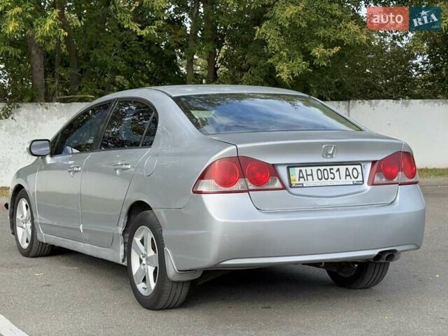 Серый Хонда Цивик, объемом двигателя 1.8 л и пробегом 378 тыс. км за 4900 $, фото 18 на Automoto.ua