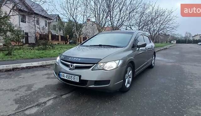 Серый Хонда Цивик, объемом двигателя 1.8 л и пробегом 268 тыс. км за 5800 $, фото 33 на Automoto.ua