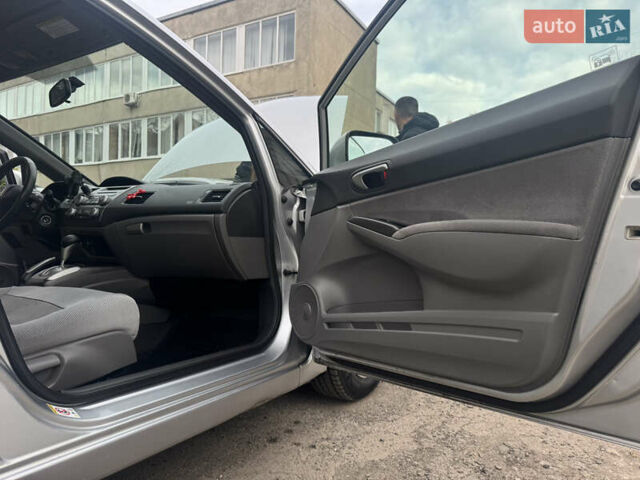 Серый Хонда Цивик, объемом двигателя 1.34 л и пробегом 224 тыс. км за 6200 $, фото 11 на Automoto.ua