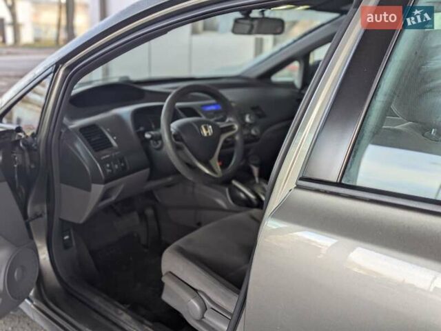 Серый Хонда Цивик, объемом двигателя 1.8 л и пробегом 232 тыс. км за 6300 $, фото 10 на Automoto.ua