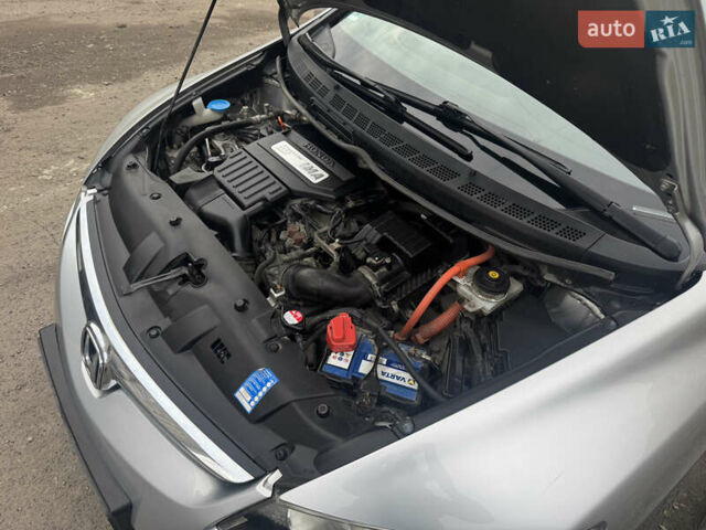 Серый Хонда Цивик, объемом двигателя 1.34 л и пробегом 224 тыс. км за 6200 $, фото 12 на Automoto.ua