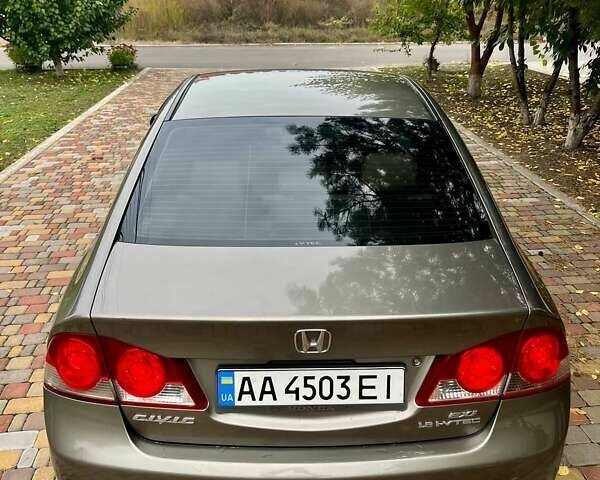 Серый Хонда Цивик, объемом двигателя 1.8 л и пробегом 268 тыс. км за 5800 $, фото 12 на Automoto.ua