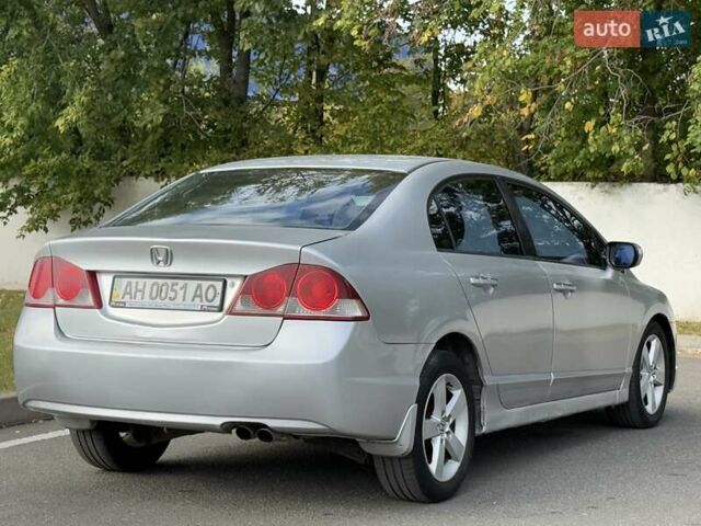 Серый Хонда Цивик, объемом двигателя 1.8 л и пробегом 378 тыс. км за 4900 $, фото 27 на Automoto.ua