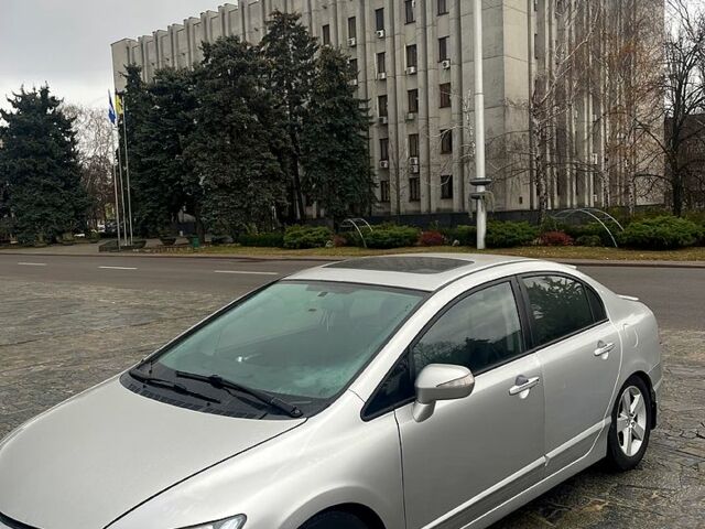 Серый Хонда Цивик, объемом двигателя 1.8 л и пробегом 240 тыс. км за 6300 $, фото 2 на Automoto.ua