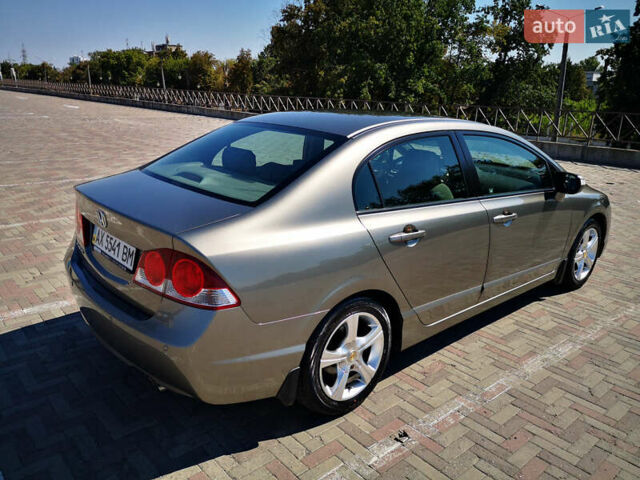 Сірий Хонда Сівік, об'ємом двигуна 1.8 л та пробігом 105 тис. км за 7200 $, фото 9 на Automoto.ua