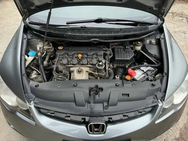 Серый Хонда Цивик, объемом двигателя 1.8 л и пробегом 267 тыс. км за 5700 $, фото 13 на Automoto.ua