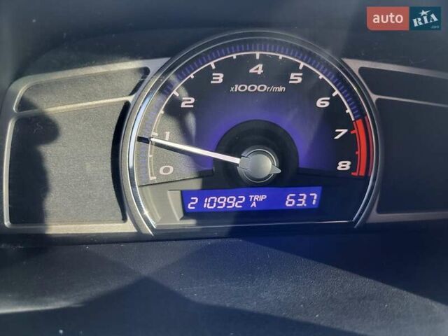 Сірий Хонда Сівік, об'ємом двигуна 1.8 л та пробігом 220 тис. км за 6900 $, фото 14 на Automoto.ua
