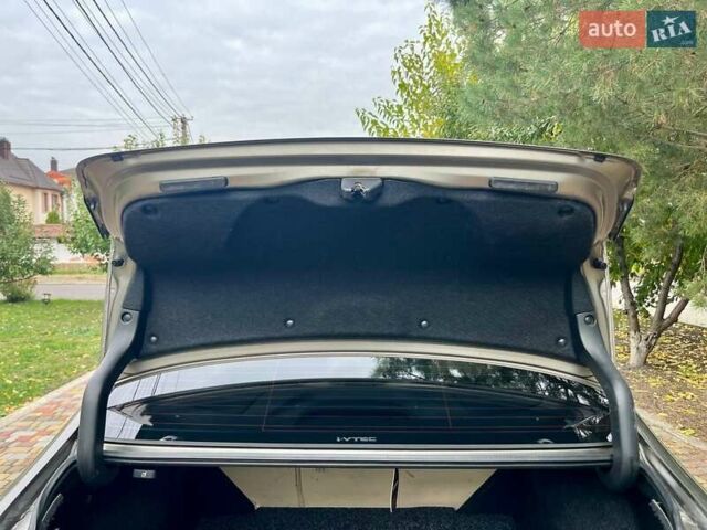 Серый Хонда Цивик, объемом двигателя 1.8 л и пробегом 268 тыс. км за 5800 $, фото 13 на Automoto.ua