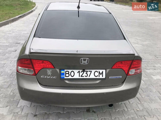 Серый Хонда Цивик, объемом двигателя 1.34 л и пробегом 200 тыс. км за 5700 $, фото 3 на Automoto.ua