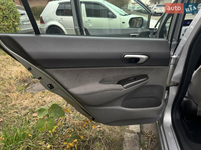 Сірий Хонда Сівік, об'ємом двигуна 1.34 л та пробігом 224 тис. км за 6200 $, фото 3 на Automoto.ua
