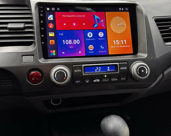 Серый Хонда Цивик, объемом двигателя 1.8 л и пробегом 250 тыс. км за 5700 $, фото 24 на Automoto.ua