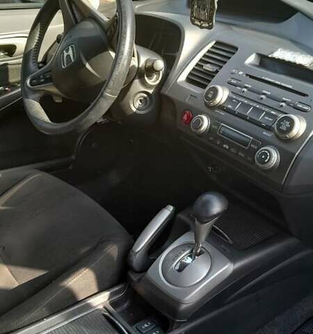 Серый Хонда Цивик, объемом двигателя 1.8 л и пробегом 162 тыс. км за 8300 $, фото 2 на Automoto.ua