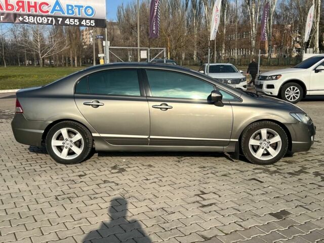 Серый Хонда Цивик, объемом двигателя 1.8 л и пробегом 339 тыс. км за 6400 $, фото 7 на Automoto.ua