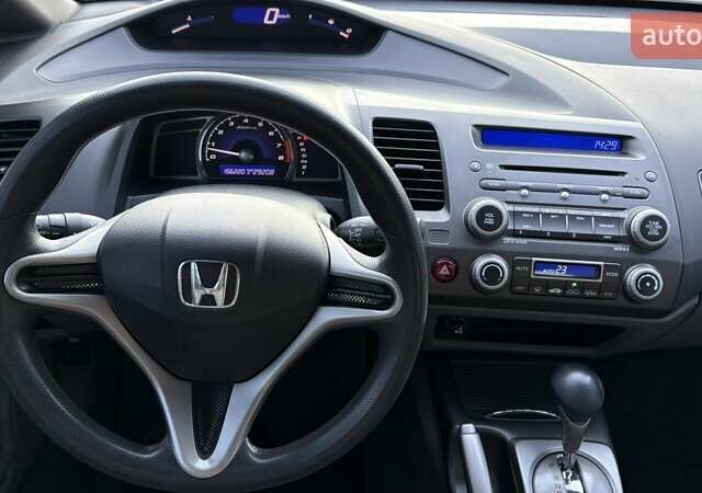 Серый Хонда Цивик, объемом двигателя 1.8 л и пробегом 156 тыс. км за 8953 $, фото 8 на Automoto.ua