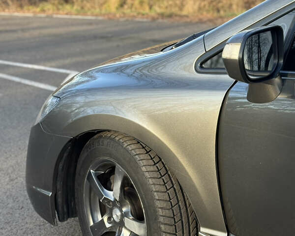 Сірий Хонда Сівік, об'ємом двигуна 1.8 л та пробігом 200 тис. км за 7600 $, фото 7 на Automoto.ua