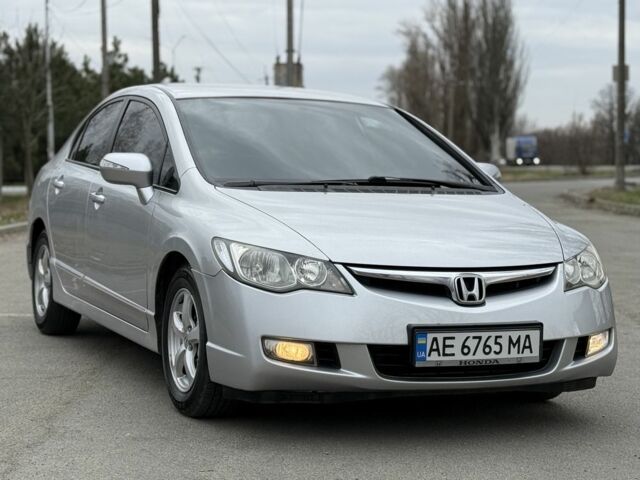 Сірий Хонда Сівік, об'ємом двигуна 1.3 л та пробігом 185 тис. км за 6999 $, фото 2 на Automoto.ua