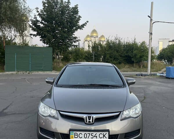 Серый Хонда Цивик, объемом двигателя 1.8 л и пробегом 298 тыс. км за 5200 $, фото 1 на Automoto.ua